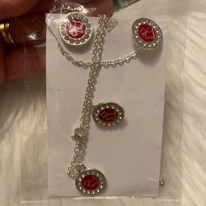 Set of earrings,ring and necklace